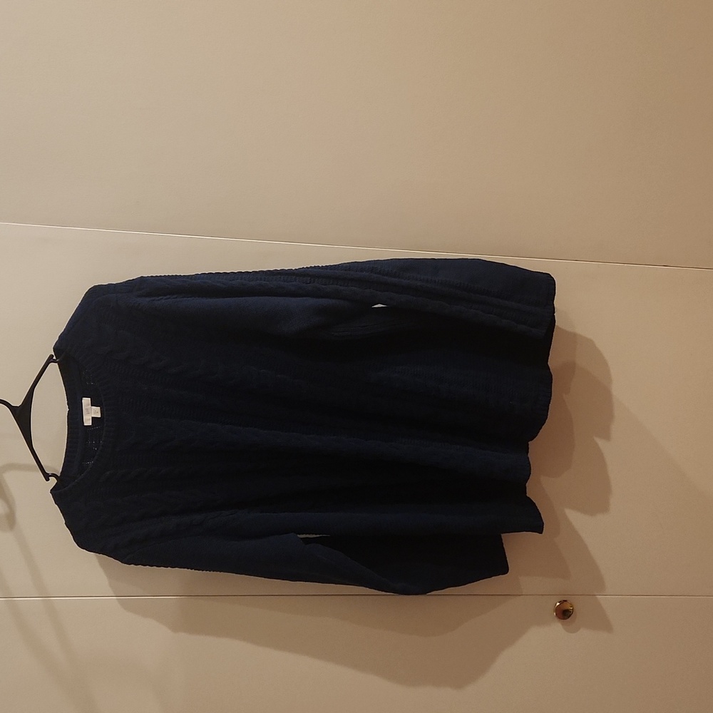 J.Jill Classic Comfort: Navy Cables Knit Sweater- Cozy Elegance!
